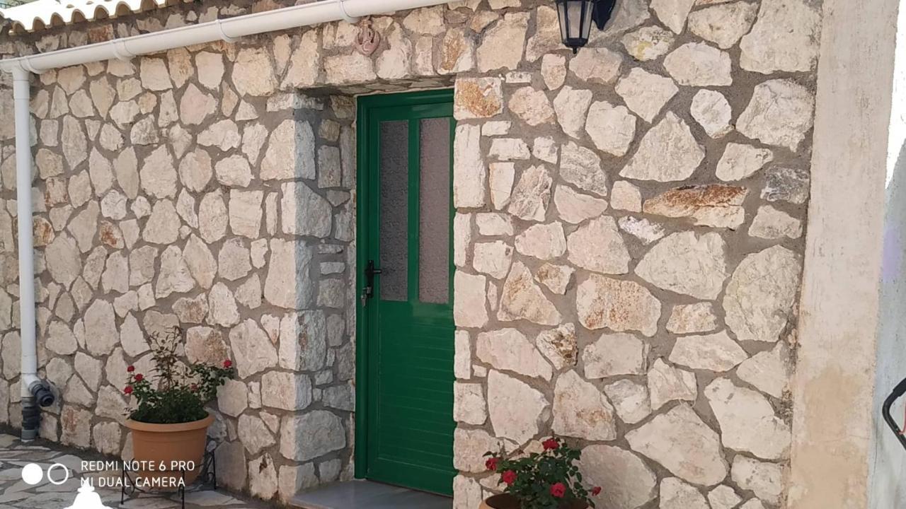 Sofias Cottage Razata Argostoli Екстериор снимка